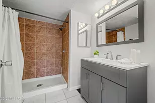 1693 W Wood Bridge Ct, Tucson, AZ 85746 - Photo 16