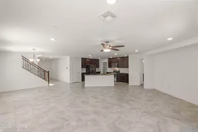 8536 W Amazilia Place, Tucson, AZ 85757 - Photo 10