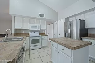 4840 W Waterbuck Dr, Tucson, AZ 85742 - Photo 8