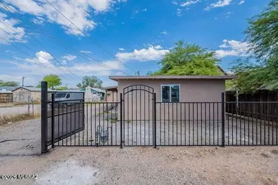 221 E Jacinto Street, Tucson, AZ 85705 - Photo 1