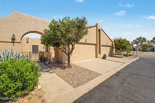 6208 N Rockglen Rd, Tucson, AZ 85704 - Photo 2
