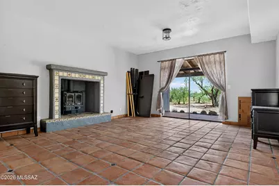 651 W Hawk Way, Amado, AZ 85645 - Photo 10