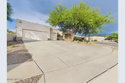 734 W Sand Rake Drive, Oro Valley, AZ 85755 - Photo 2