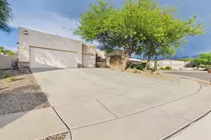 734 W Sand Rake Dr, Oro Valley, AZ 85755 - Photo 2