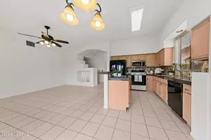 6461 N Sun Bluff Dr, Tucson, AZ 85704 - Photo 18