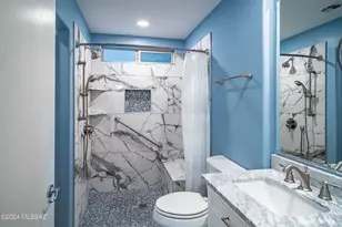 2011 W Mountain Pointe Dr, Tucson, AZ 85746 - Photo 22