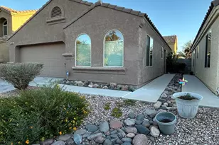 2011 W Mountain Pointe Dr, Tucson, AZ 85746 - Photo 1
