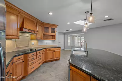 7031 N Donatello Place, Tucson, AZ 85741 - Photo 16