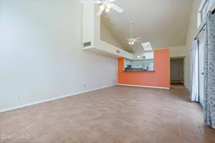 6373 N Willowhaven Dr, Tucson, AZ 85704 - Photo 4