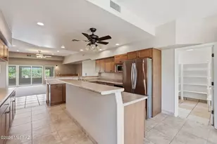 10401 E Plumeria Rd, Tucson, AZ 85749 - Photo 14