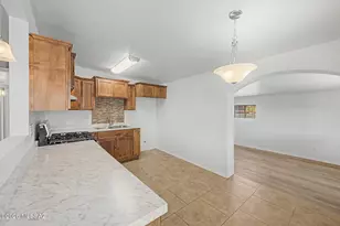 218 E Elvado Rd, Tucson, AZ 85756 - Photo 4