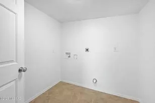 218 E Elvado Rd, Tucson, AZ 85756 - Photo 22