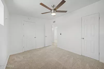 218 E Elvado Road, Tucson, AZ 85756 - Photo 12