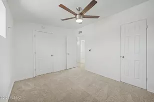 218 E Elvado Rd, Tucson, AZ 85756 - Photo 12
