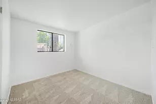 218 E Elvado Rd, Tucson, AZ 85756 - Photo 20