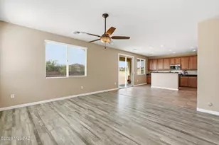 10448 S Cutting Horse Dr, Vail, AZ 85641 - Photo 12