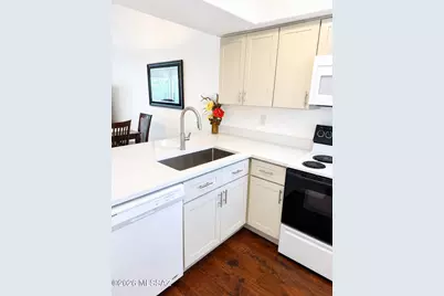 7601 N Calle Sin Envidia #48, Tucson, AZ 85718 - Photo 8