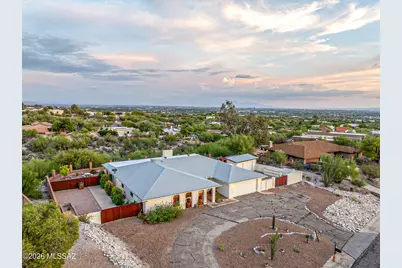 4616 N Avenida Del Cazador, Tucson, AZ 85718 - Photo 2