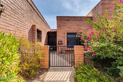 8430 N Breezewood Place, Tucson, AZ 85704 - Photo 4