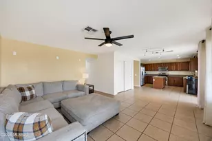 9670 N Deimos Dr, Tucson, AZ 85743 - Photo 8