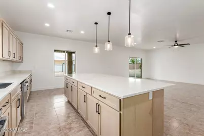 12636 N Hendricks Drive, Marana, AZ 85653 - Photo 10