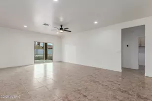12636 N Hendricks Dr, Marana, AZ 85653 - Photo 6