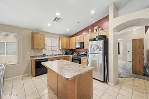 7150 S Shipmans Tale Ct, Tucson, AZ 85756 - Photo 10