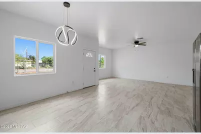 9434 S Vicki Drive, Tucson, AZ 85736 - Photo 8