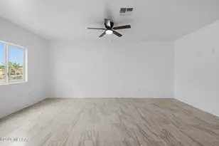 9434 S Vicki Dr, Tucson, AZ 85736 - Photo 18