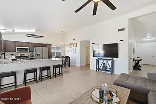 7993 E Blindweed Dr, Tucson, AZ 85710 - Photo 10