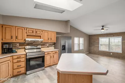11938 W Grey Stone Loop, Tucson, AZ 85743 - Photo 16