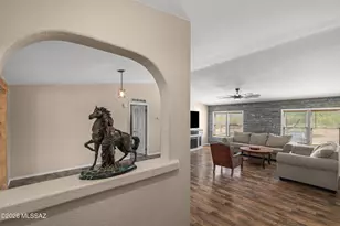 11938 W Grey Stone Loop, Tucson, AZ 85743 - Photo 6