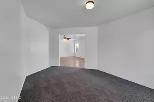 8181 W Solitary Eagle Ct, Tucson, AZ 85757 - Photo 40