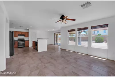 8181 W Solitary Eagle Court, Tucson, AZ 85757 - Photo 12