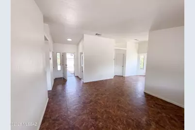 5840 N Belbrook Drive, Tucson, AZ 85741 - Photo 8