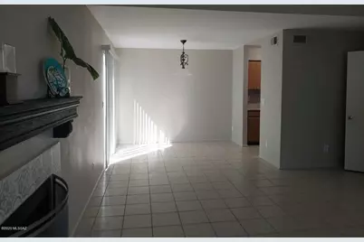 881 E Peppergrass Lane, Tucson, AZ 85719 - Photo 2