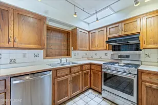 909 E El Caminito Pl, Tucson, AZ 85719 - Photo 12
