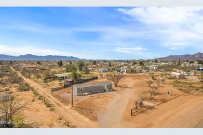 318 E Camino De Tundra, Huachuca City, AZ 85616 - Photo 12