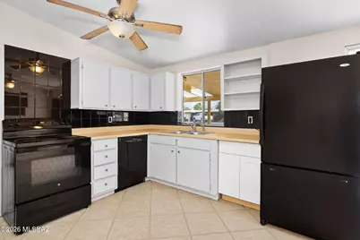 7357 E Princeton Drive, Tucson, AZ 85710 - Photo 8