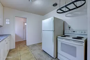 6260 E 2nd St, Tucson, AZ 85711 - Photo 26