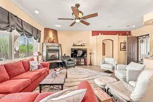 1078 W Bosch Dr, Green Valley, AZ 85614 - Photo 8