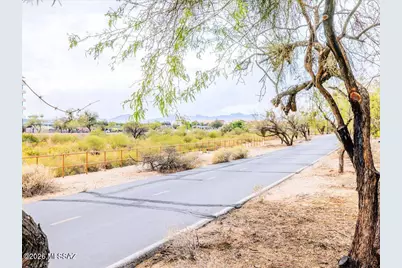 191 E Calderwood Road, Tucson, AZ 85704 - Photo 28