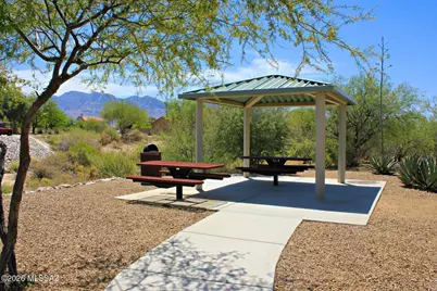 11937 N Prospect Point Place, Oro Valley, AZ 85737 - Photo 14