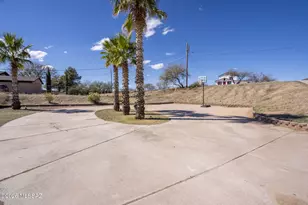 207 Petalo Ct, Rio Rico, AZ 85648 - Photo 32
