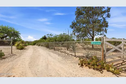 13311 E Rex Molly Road, Vail, AZ 85641 - Photo 2