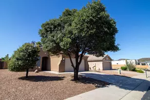 7699 W August Moon Pl, Tucson, AZ 85743 - Photo 4
