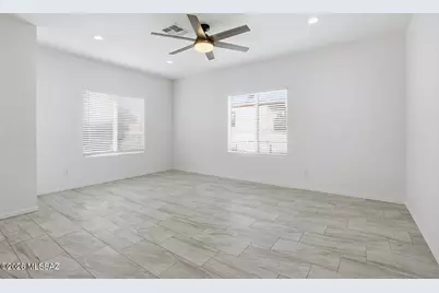 9464 S Vicki Drive, Tucson, AZ 85736 - Photo 10