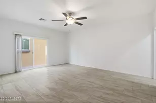 9464 S Vicki Dr, Tucson, AZ 85736 - Photo 14