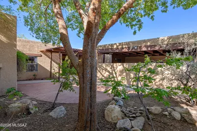 6533 N Foothills Drive, Tucson, AZ 85718 - Photo 24