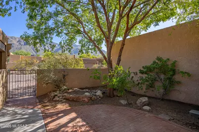 6533 N Foothills Drive, Tucson, AZ 85718 - Photo 26